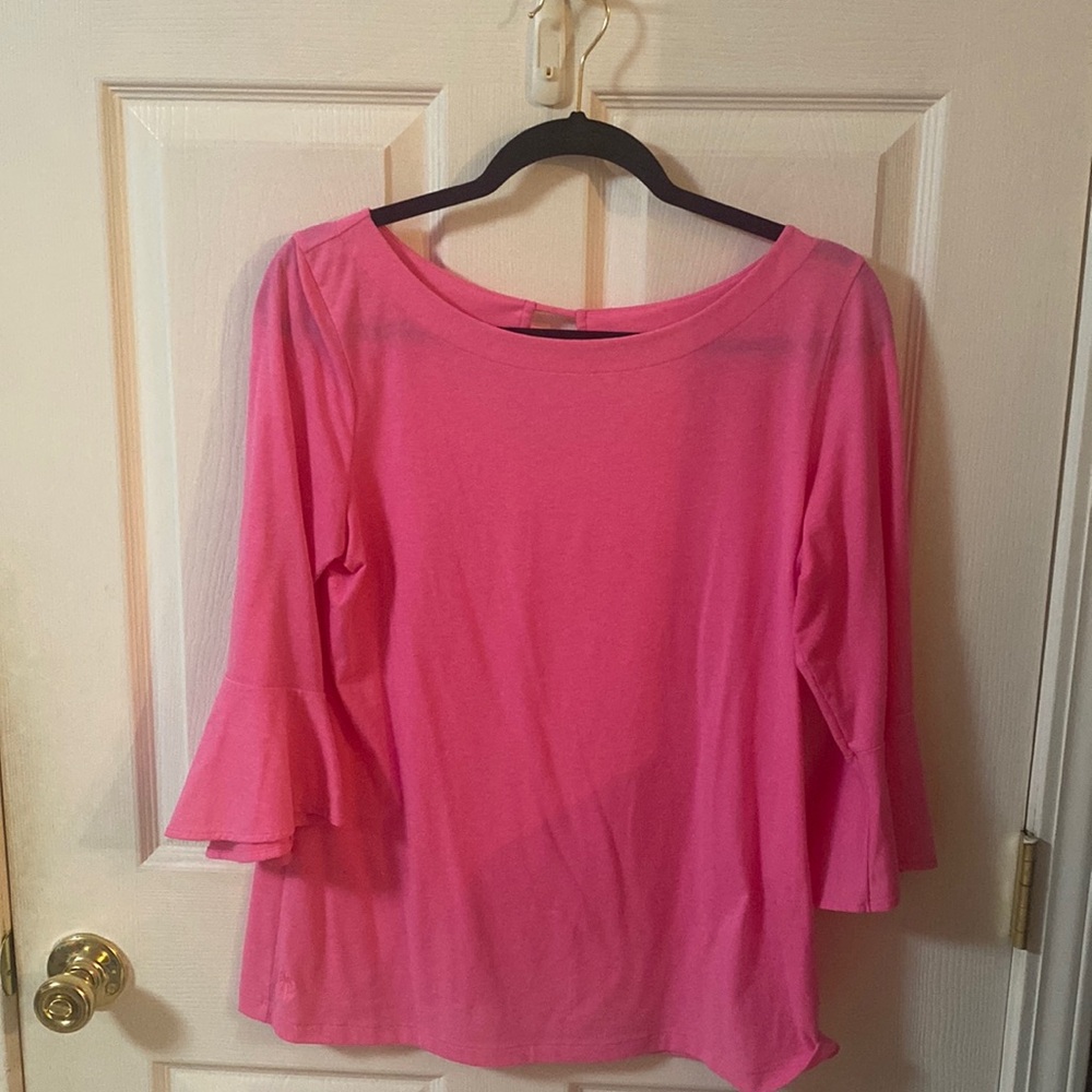 Lilly Pulitzer 3/4 Sleeve with Ruffle Detail and Keyhole Back GUC
